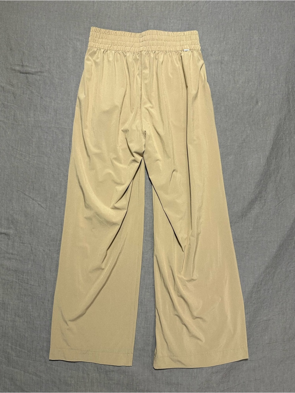 Vuori Villa Wide Leg Pant in Sorrel Brown - Picture 4 of 9